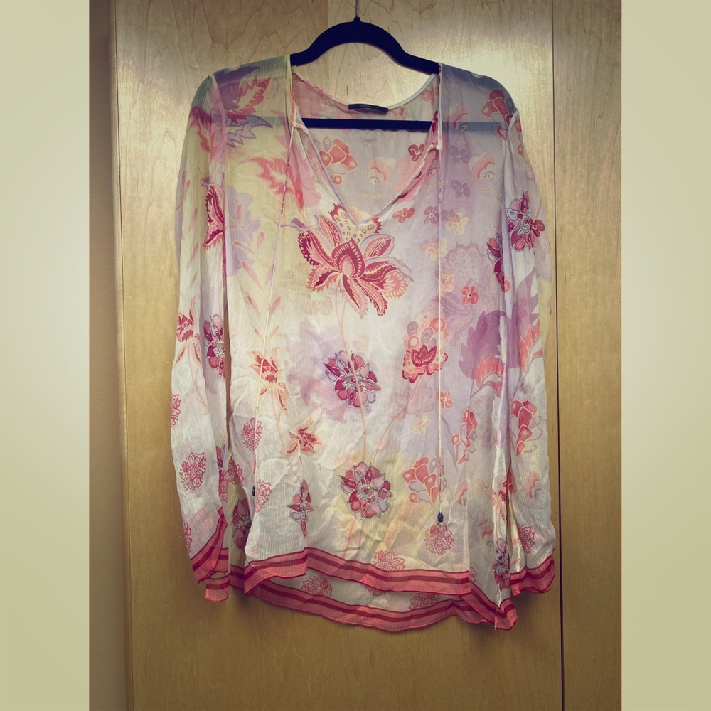 Elie Tahari sheer floral top Sz. M (fits like L)